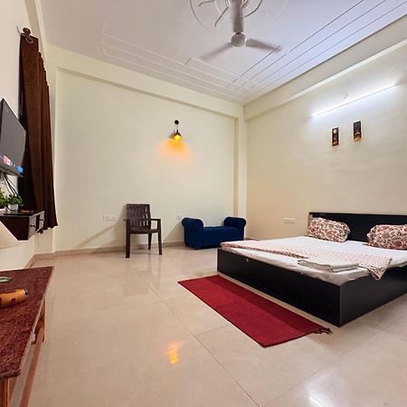Atulyam Stays Sushant Golf City Лакхнау Экстерьер фото