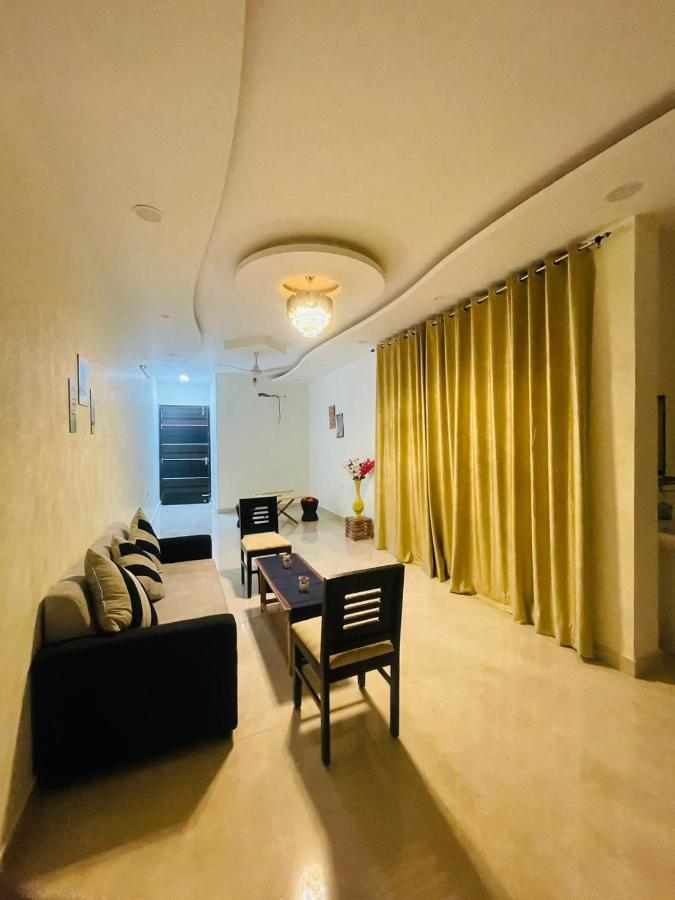 Atulyam Stays Sushant Golf City Лакхнау Экстерьер фото