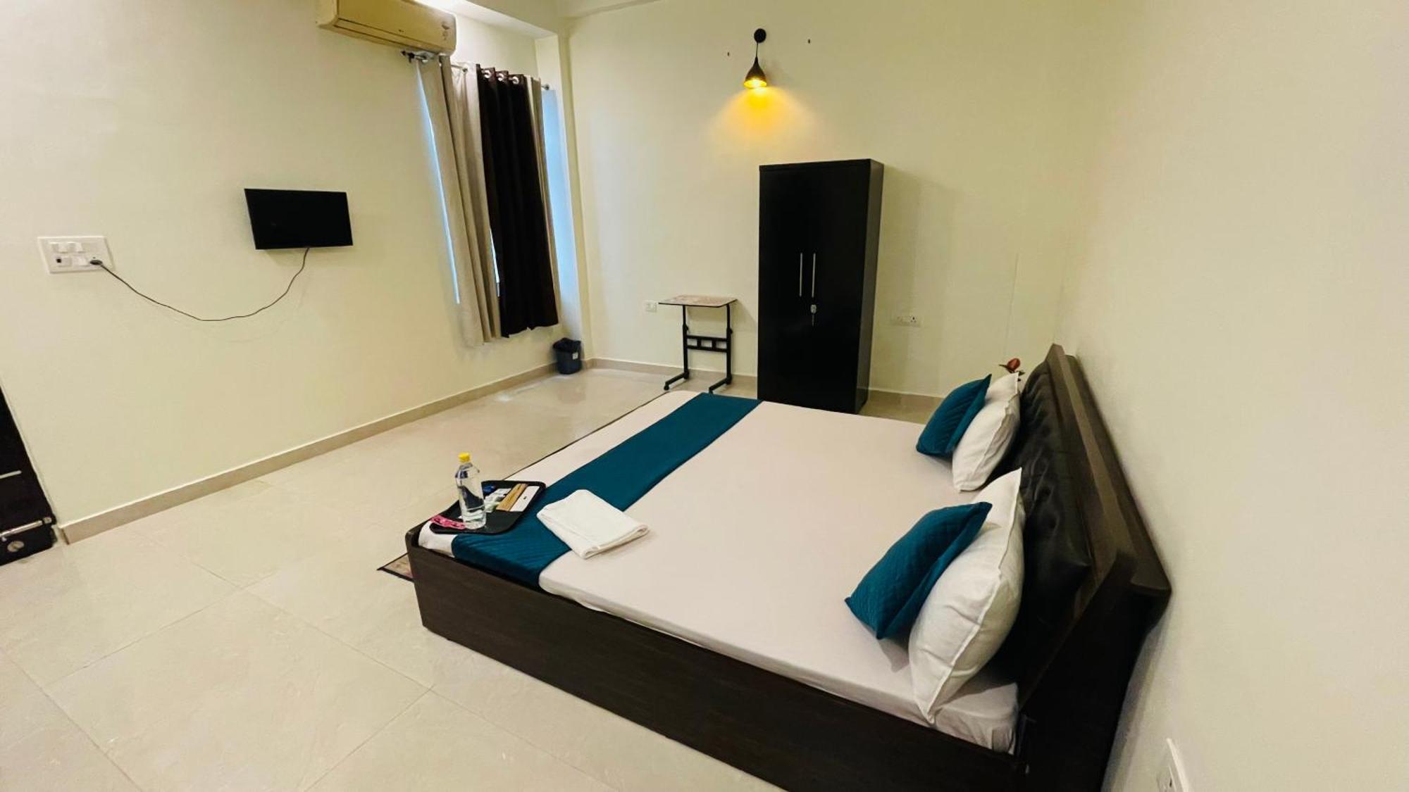 Atulyam Stays Sushant Golf City Лакхнау Экстерьер фото