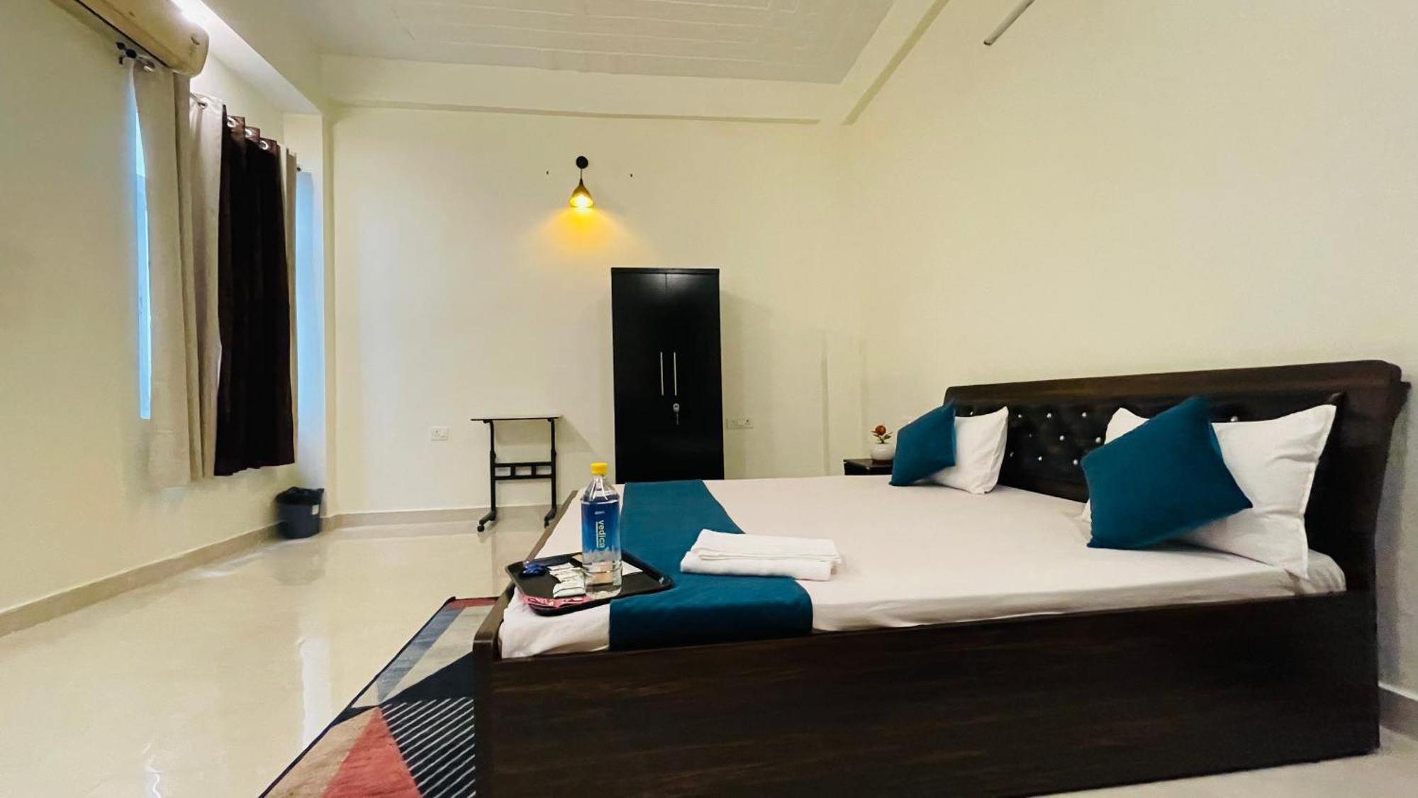 Atulyam Stays Sushant Golf City Лакхнау Экстерьер фото