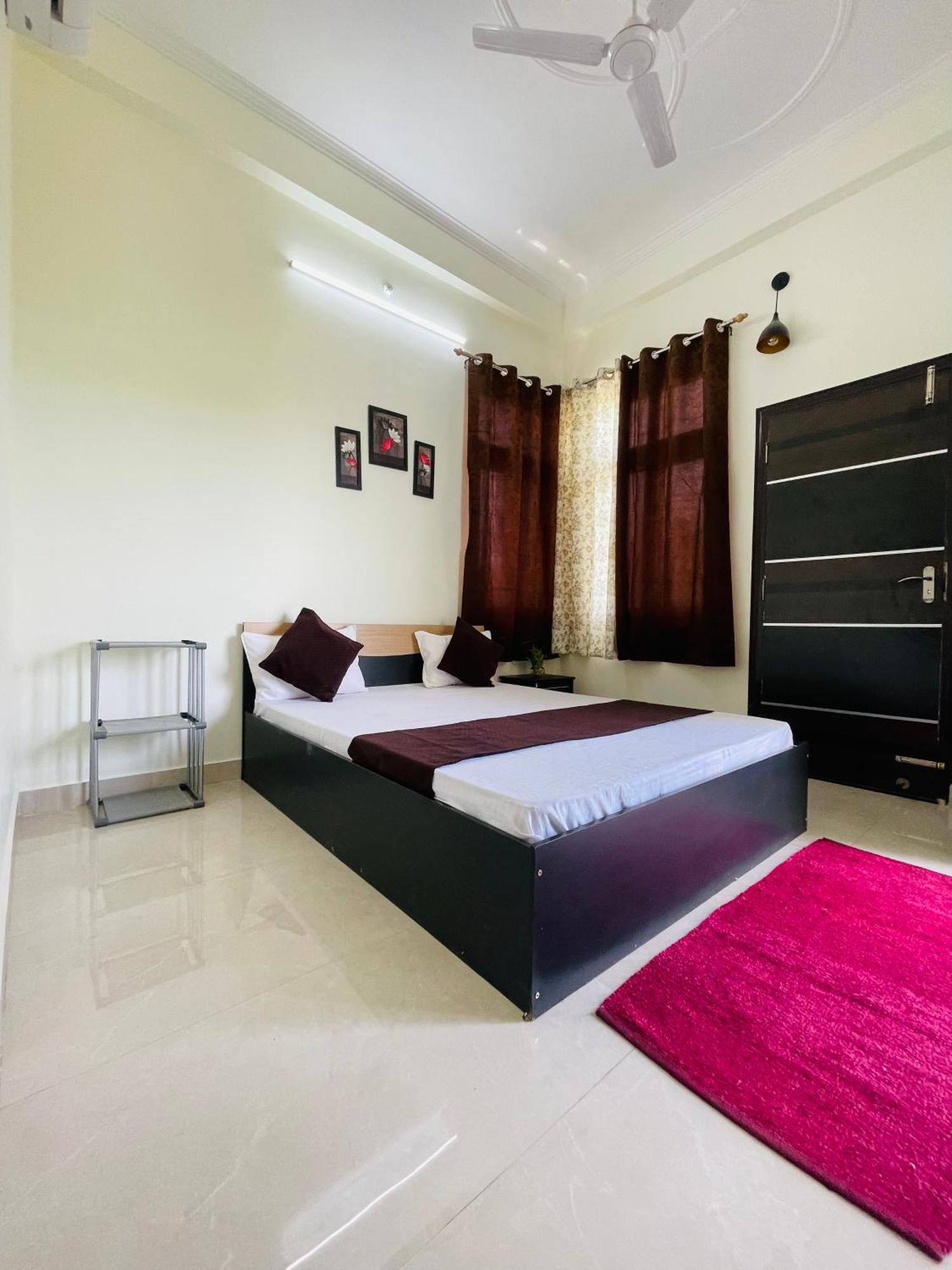 Atulyam Stays Sushant Golf City Лакхнау Экстерьер фото