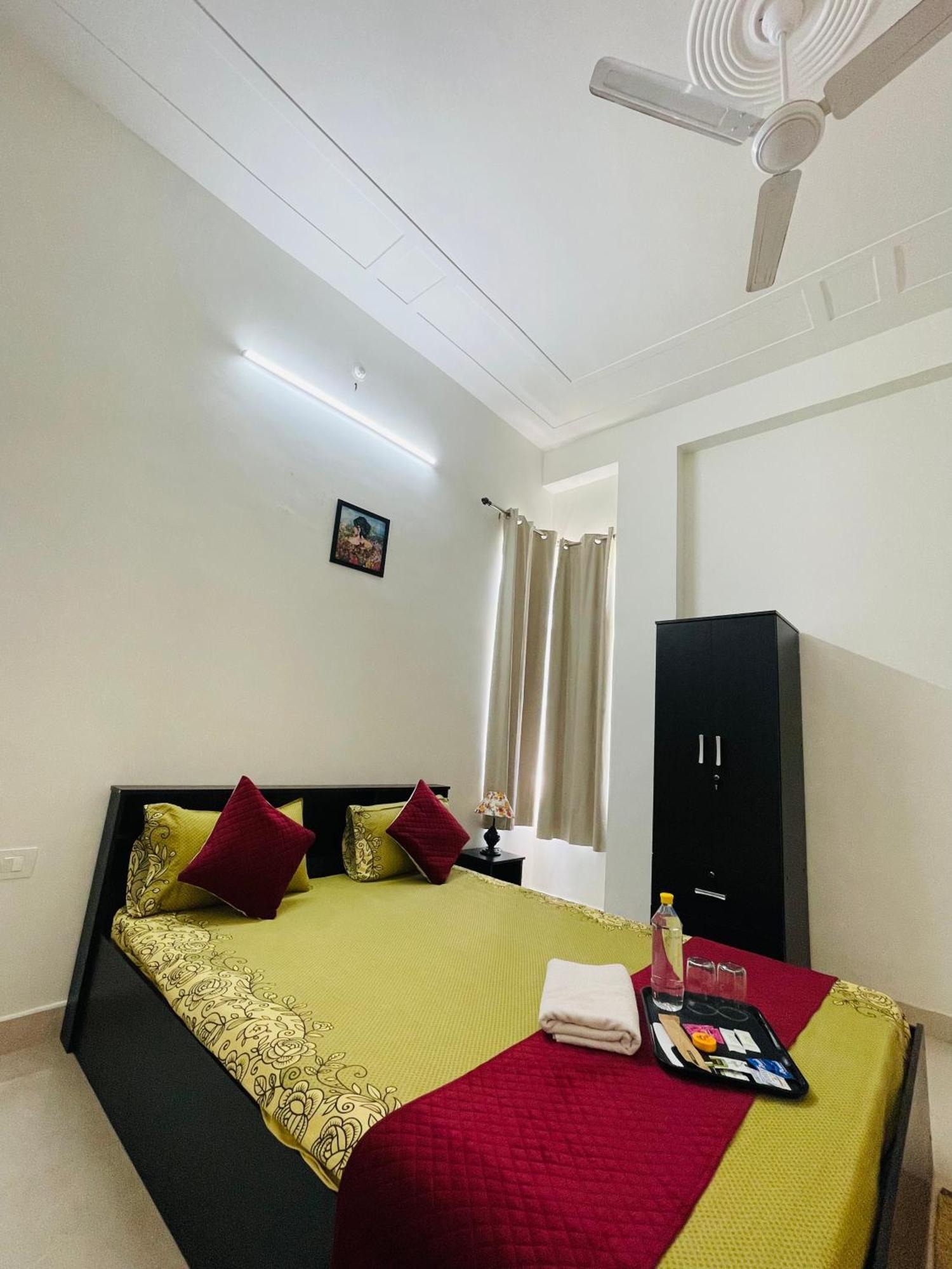 Atulyam Stays Sushant Golf City Лакхнау Экстерьер фото