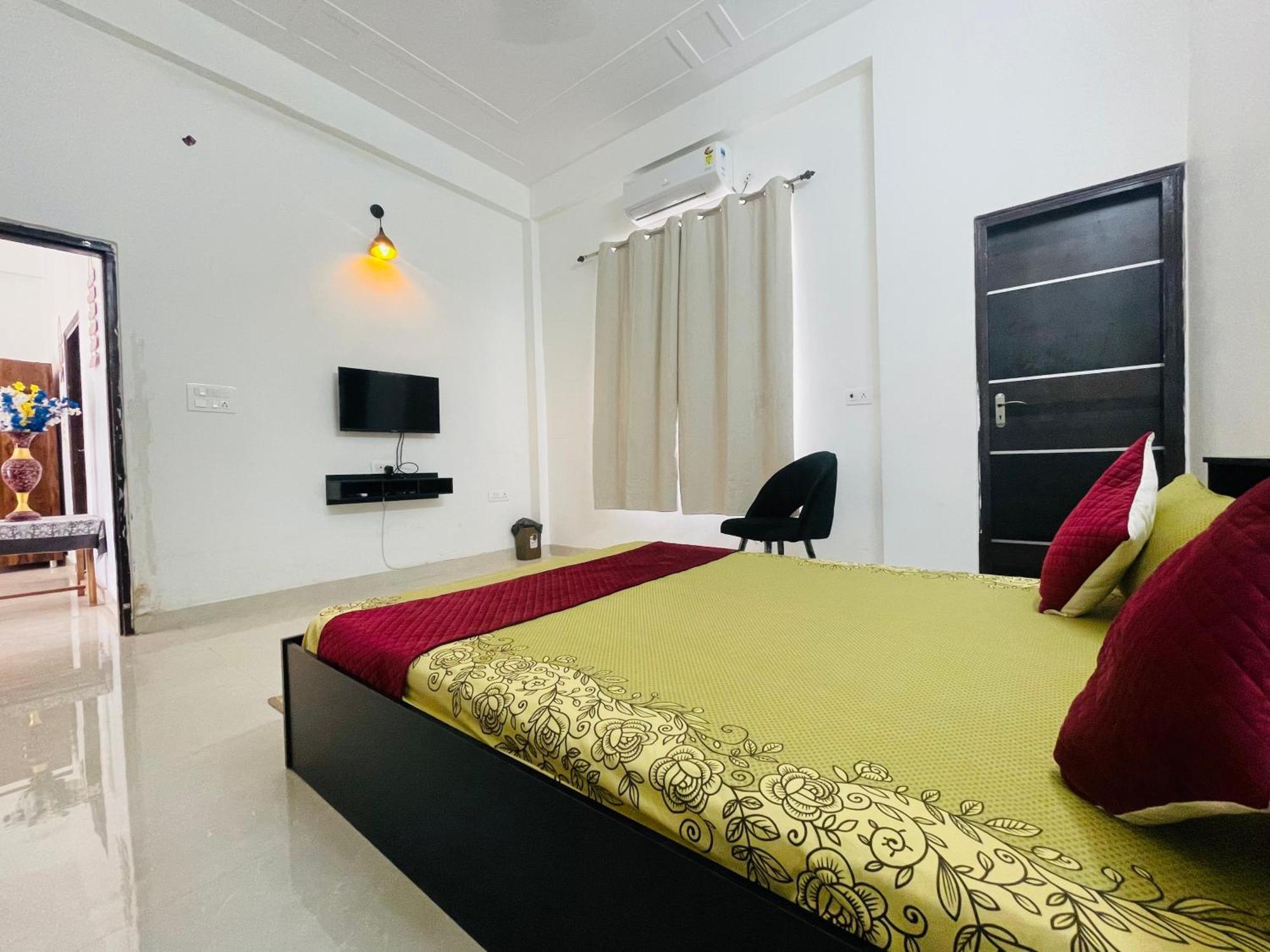 Atulyam Stays Sushant Golf City Лакхнау Экстерьер фото